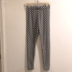5 Style black & white check tights.medium